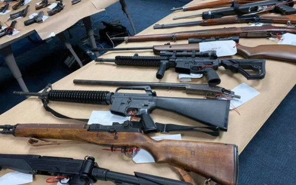 Σερβία: Ξεκίνησε από σήμερα ο «αφοπλισμός» των πολιτών - Διορία ενός μήνα για να παραδοθούν τα παράνομα όπλα