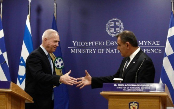 Υπουργοί Άμυνας: Περαιτέρω ενδυνάμωση της στρατηγικής σχέσης Ελλάδας - Ισραήλ 