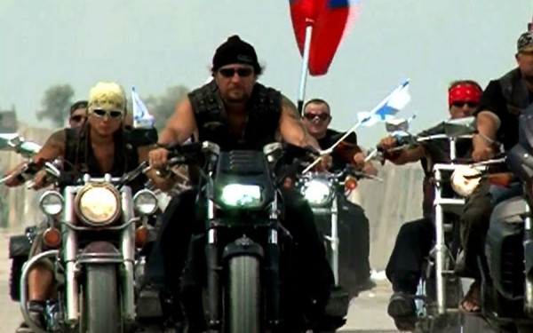 Ρωσία: Μοτοσικλετιστές πιστοί στον Πούτιν ξεκίνησαν με το «Ζ» στις μηχανές για Βερολίνο