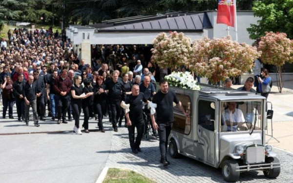 Σερβία: Παραιτήθηκε ο υπουργός Παιδείας μετά το μακελειό στο σχολείο