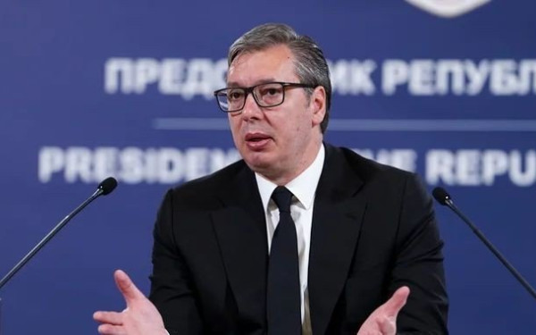 Δέσμη 10 μέτρων παρουσίασε ο Α. Βούτσιτς μετά το μακελειό σε δημοτικό σχολείο στο Βελιγράδι (βίντεο)