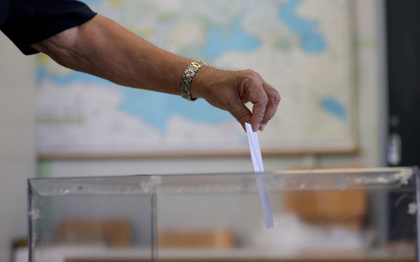 Metron Analysis: Στις 11,7 μονάδες το προβάδισμα ΝΔ - Πτώση για Ανδρουλάκη, τρίτη η Λατινοπούλου