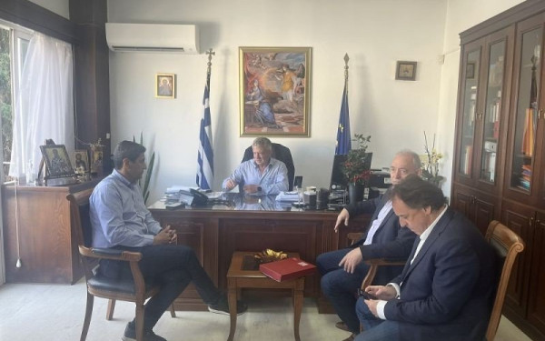 Λέκκας για σεισμό στην Κρήτη: «Παρακολουθείται το φαινόμενο, δεν χρειάζεται ούτε πανικός, ούτε εφησυχασμός» - Σύσκεψη στο δημαρχείο Φαιστού