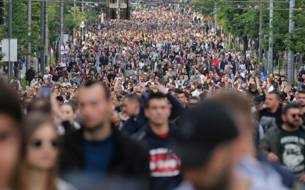 Oργή στην Τουρκία κατά του Ισραήλ - Διαδηλωτές σπάνε μαγαζιά - Δείτε βίντεο