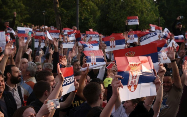 Σερβία: Φοιτητές κινητοποιούνται ενάντια στην «προπαγάνδα» από τα φιλοκυβερνητικά ΜΜΕ