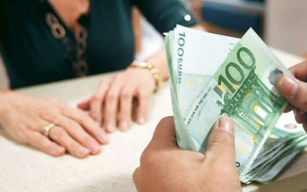 Αδιανόητο: Έβαλαν λάθος αναδρομικά σε συνταξιούχο από το Διδυμότειχο και της τα ζητούν πίσω με... τόκο (βίντεο)