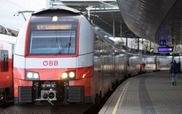 Επιβάτες μετέδιδαν ομιλίες του Χίτλερ σε τρένο της Αυστρίας