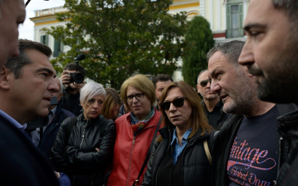 Το κουμπί που στοίχισε τις εκλογές στο «Πράσινο και Μωβ», η γκάφα του Τσίπρα και η «επιστροφή» της TV100. Γράφει ο Σαλονικιός