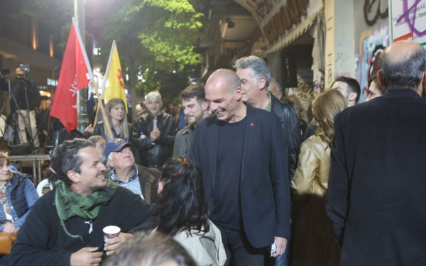 Γ. Βαρουφάκης: Οι 3 μαγικές χήνες που γεννούν «χρυσά αυγά» για την ολιγαρχία (φωτ.)