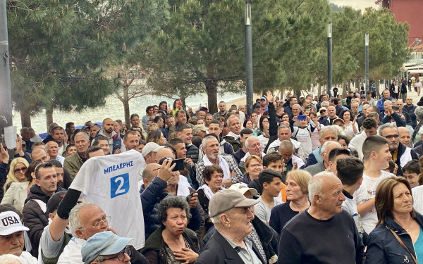 Χειμάρρα - Φρέντι Μπελέρης: Πρώην υπουργός του Ράμα δηλώνει «θα τον ψήφιζα»- Αποθέωση για την κόρη του (βίντεο & φωτ.)