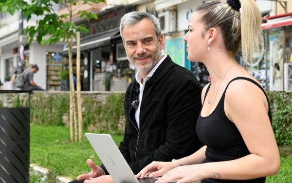 Θεσσαλονίκη: Free wi-fi με υπερυψηλές ταχύτητες στον άξονα της Δ. Γούναρη και στην πλατεία Ναυαρίνου (φωτ.)
