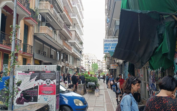 Θεσσαλονίκη: Ένα υπαίθριο καλλιτεχνικό μπαζάρ στο κέντρο της πόλης (φωτ.)