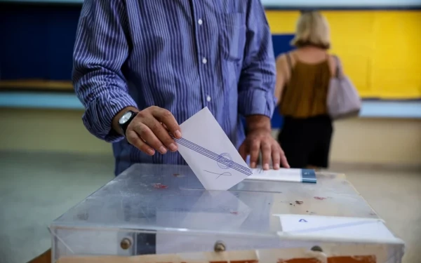 Η ψήφος των δημάρχων: «Πρόβα τζενεράλε» για τις αυτοδιοικητικές εκλογές του Οκτωβρίου