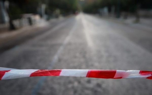 Κολωνός: Νεκρή διευθύντρια σχολείου που έπεσε στο κενό από ταράτσα