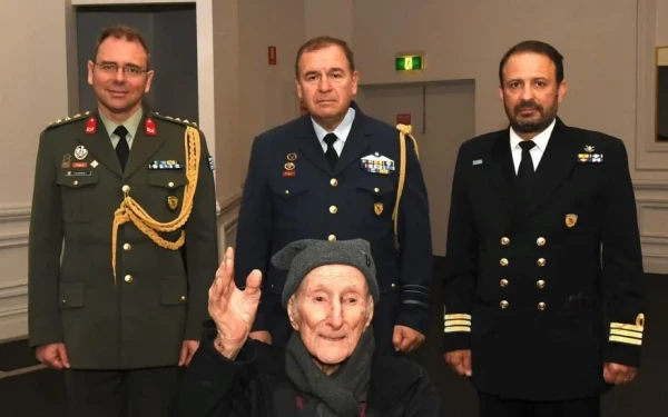 Αυστραλία: Τιμήθηκε o Τσάρλι Περότ, ο μοναδικός επιζών της Μάχης της Κρήτης (φωτ.)