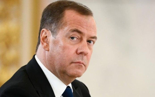 Μεντβέντεφ: Ο πόλεμος στην Ουκρανία ενδέχεται να διαρκέσει δεκαετίες