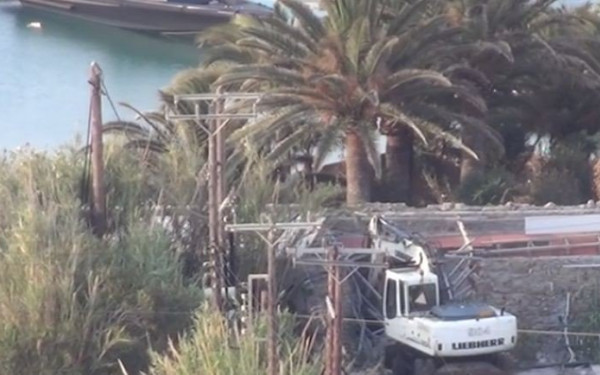 Μύκονος: Μπήκαν μπουλντόζες στο NAMMOS (βίντεο)