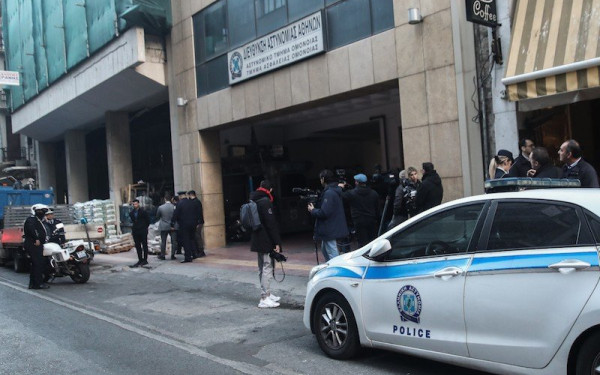 Αστυνομικός «ξάφριζε» υπηρεσιακά όπλα από το αστυνομικό τμήμα