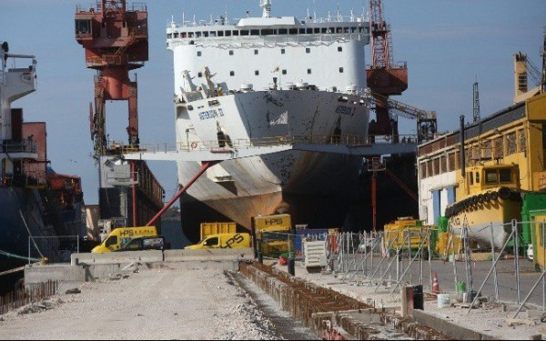 Αυξημένα μέτρα προστασίας της υγείας και της ασφάλειας των εργαζομένων στις Ναυπηγοεπισκευαστικές Ζώνες