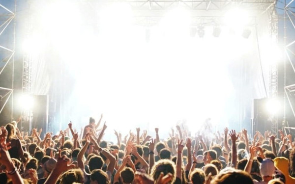 Καλαμαριά: Η συναυλία του καλοκαιριού στο γήπεδο του Απόλλωνα