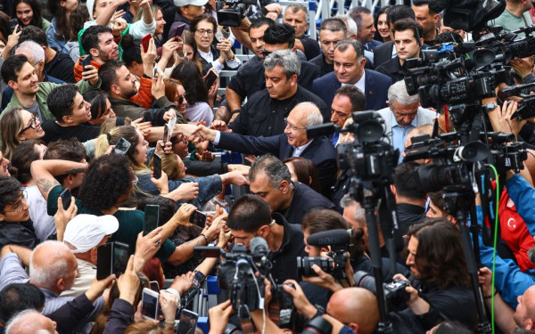 Οι Τούρκοι ψηφίζουν και μιλούν για τις επιλογές τους