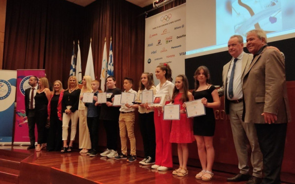 Τα βραβεία της Ελληνικής Επιτροπής Pierre De Coubertin στα «χρυσά παιδιά» των Δημοτικών Σχολείων Κατερίνης