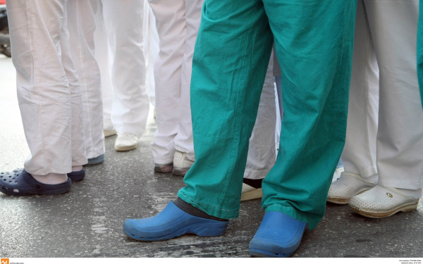 Ο ΠΙΣ στηρίζει τις κινητοποιήσεις των εργαστηριακών γιατρών και απαντά στον ΕΟΠΥΥ