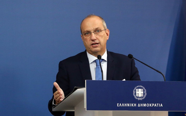 Οικονόμου κατά Σπίρτζη: «Έχει κάτι να πει στον πρόεδρο του ΕΚΑΒ που με δικαιώνει;»