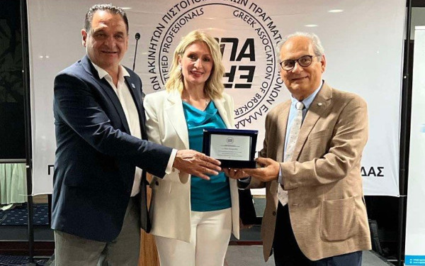 Kourtidis Group: To πρώτο βραβείο της ΕΠΠΑ στην RE/MAX Choice