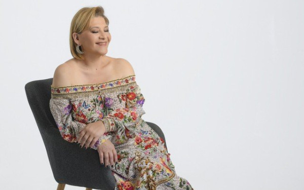 Γιώτα Νέγκα στη «ΜτΚ»: Έχω ανάγκη να τραγουδήσω την αγάπη και τον έρωτα, όχι την καψούρα