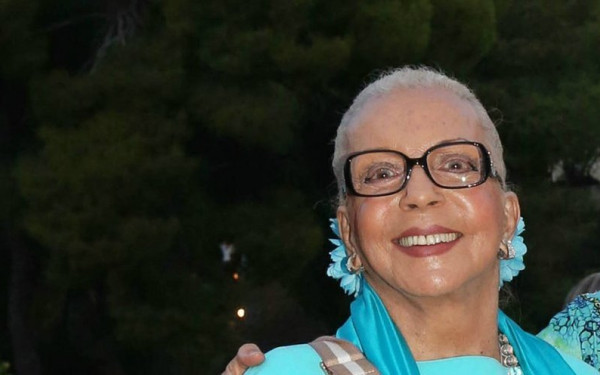 To «αντίο» του Εθνικού Θεάτρου στη Νόνικα Γαληνέα