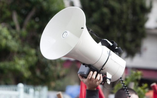 Θεσσαλονίκη: Στους δρόμους οικοδόμοι για τα εργασιακά και μαθητές για τα Ωνάσεια σχολεία