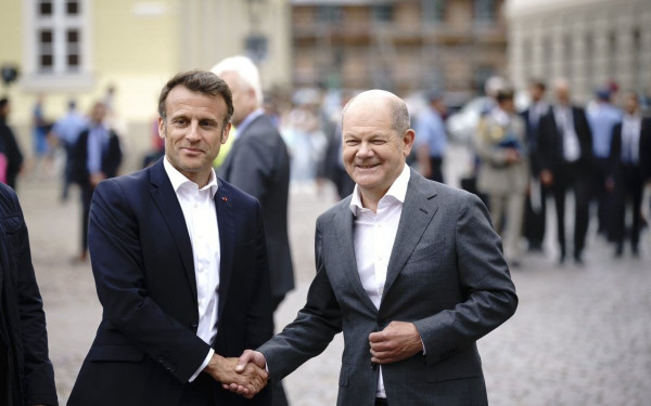 Γαλλία-Γερμανία: Μακρόν και Σολτς δεσμεύτηκαν να στηρίξουν την Ουκρανία «για όσο χρειαστεί»