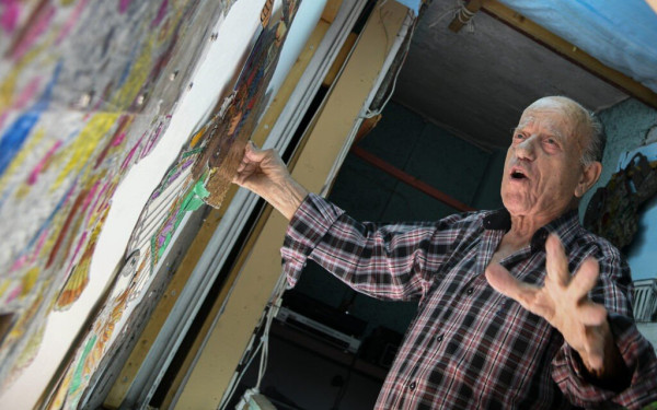 Πέθανε ο γνωστός καραγκιοζοπαίχτης Θανάσης Σπυρόπουλος (βίντεο)