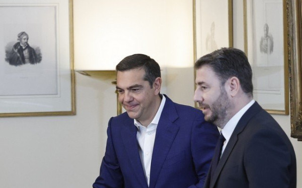 Στα «χαρακώματα» η κεντροαριστερά 