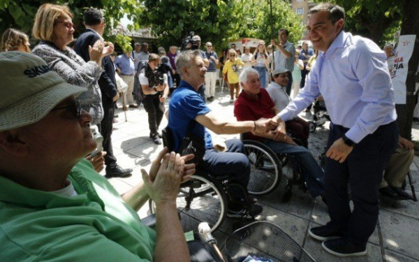 Αλ. Τσίπρας - συνάντηση με Πανελλήνιο Σύλλογο Παραπληγικών: Να μην αφήσουμε κανέναν έξω απ’ το βλέμμα μας
