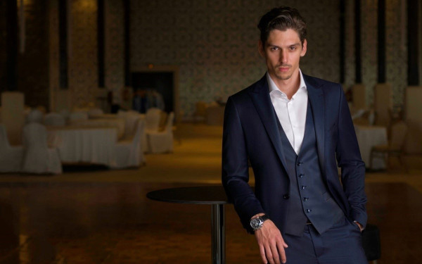 Virus: Η ανδρική ένδυση στην πιο προσεγμένη μορφή της