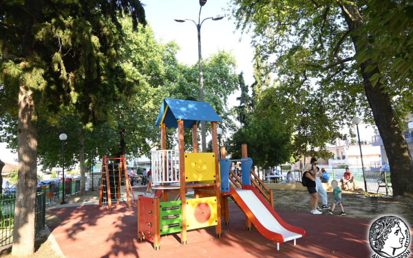 «Η κολώνα δεν είχε ρεύμα»: Ο δήμος Ν. Ιωνίας απαντά για την ηλεκτροπληξία που υπέστη 11χρονος σε παιδική χαρά (βίντεο)