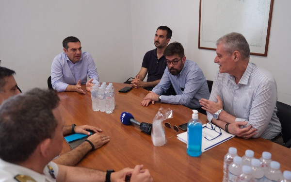 Τσίπρας: «Αν το πλοίο διακινεί ναρκωτικά γίνεται παρέμβαση, αν κινδυνεύουν ζωές, όχι;» (βίντεο)