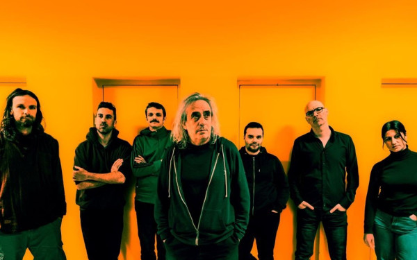 Οι «Τρύπες» σχολιάζουν τους Metallica που έπαιξαν στο ΟΑΚΑ το «Δεν χωράς πουθενά»