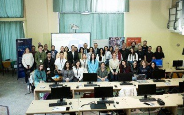 Θεσσαλονίκης: Νέο εκπαιδευτικό πρόγραμμα του Κέντρου Καινοτομίας της Pfizer