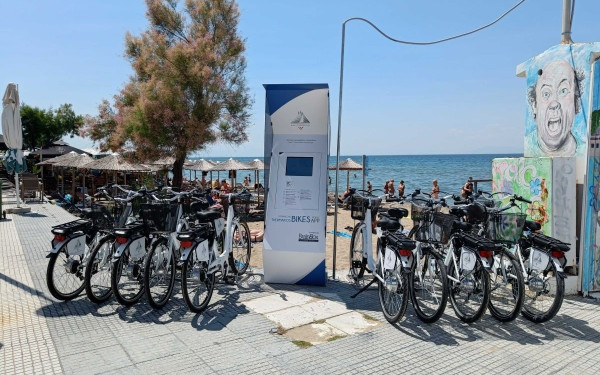 Δήμος Θερμαϊκού: Στη διάθεση των πολιτών από σήμερα 54 ενοικιαζόμενα ηλεκτρικά ποδήλατα
