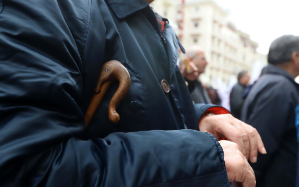 Σέρρες: Συνελήφθη γυναίκα μέλος σπείρας που εξαπάτησε ηλικιωμένους για δήθεν χειρουργεία συγγενών τους