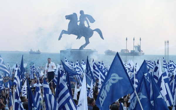 Μητσοτάκης: Από το Παλέ και το τρίποντο του Γκάλη, στο Άγαλμα του Μεγάλου Αλεξάνδρου και τους ντεμέκ πιστούς…