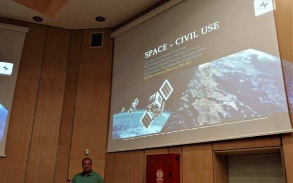 Θεσσαλονίκη - Ελληνική διαστημική τεχνογνωσία: Νανοδορυφόροι, δίκτυο παρακολούθησης δορυφόρων του ΑΠΘ και τηλεσκόπιο του Χολομώντα (φωτ.)