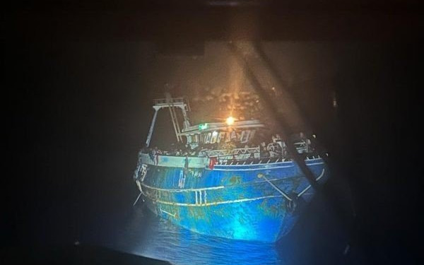 Ναυάγιο στην Πύλο: Ανατροπή από BBC - Το πλοίο ήταν ακινητοποιημένο για ώρες