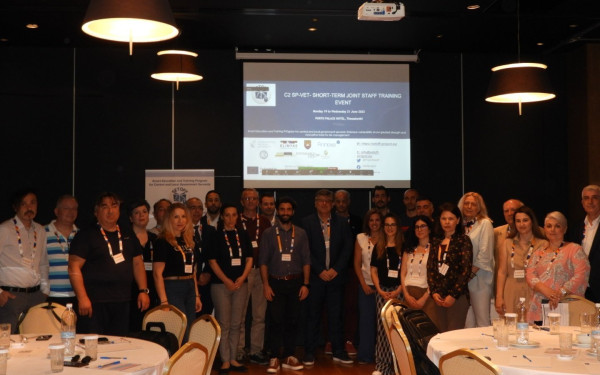 Θεσσαλονίκη: Μία πλατφόρμα ασύγχρονης εκπαίδευσης με θεματικές ενότητες σχετικές με την πολιτική προστασία