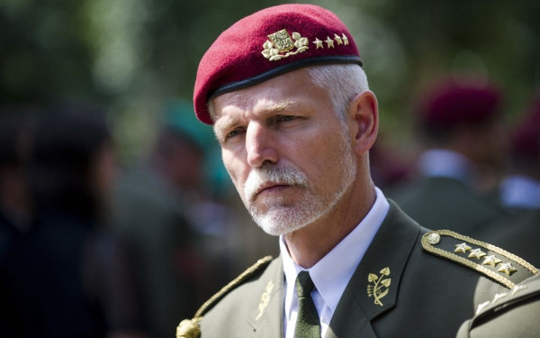 Ο Τσέχος πρόεδρος θέλει να παρακολουθούνται από τις μυστικές υπηρεσίες οι Ρώσοι που ζουν στο εξωτερικό