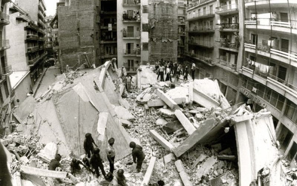 Ο σεισμός του 1978 στη Θεσσαλονίκη: Ο χρόνος σταμάτησε στις 11:03 το βράδυ (βίντεο, φωτ.)