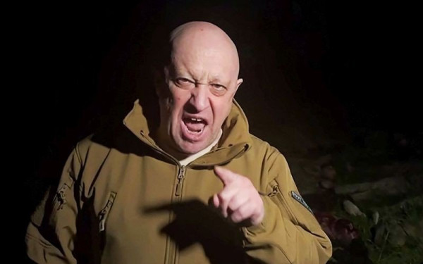 Αβέβαιο το μέλλον του Πριγκόζιν: Λένε ότι ζει «σαν νεκρός» σε «δωμάτιο ξενοδοχείου χωρίς παράθυρα» στο Μινσκ